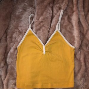 Cropped yellow tank top